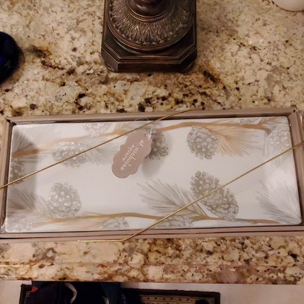 Treat tray